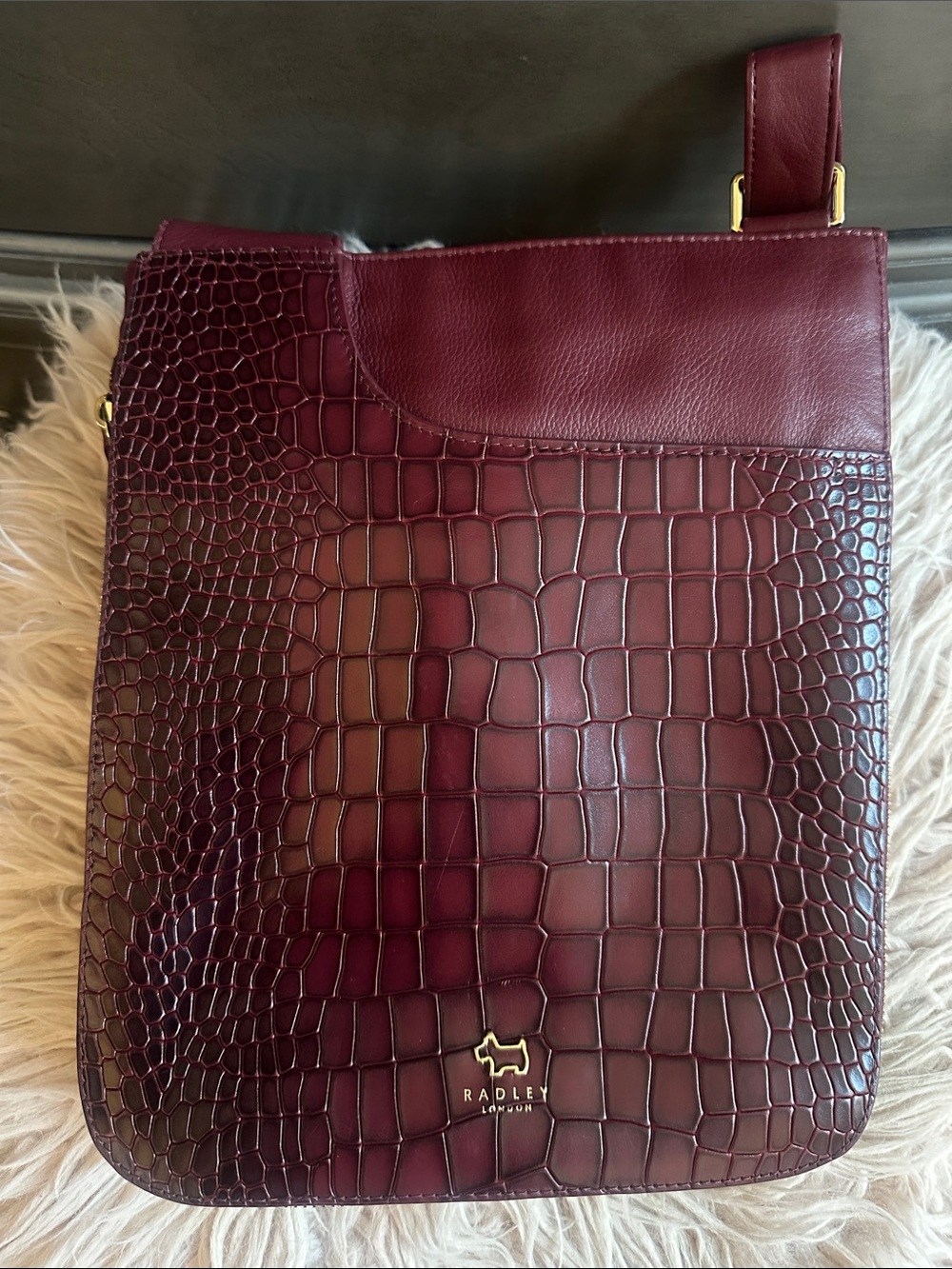 RADLEY LONDON Burgundy Croc-Embossed Crossbody Bag with Gold Logo